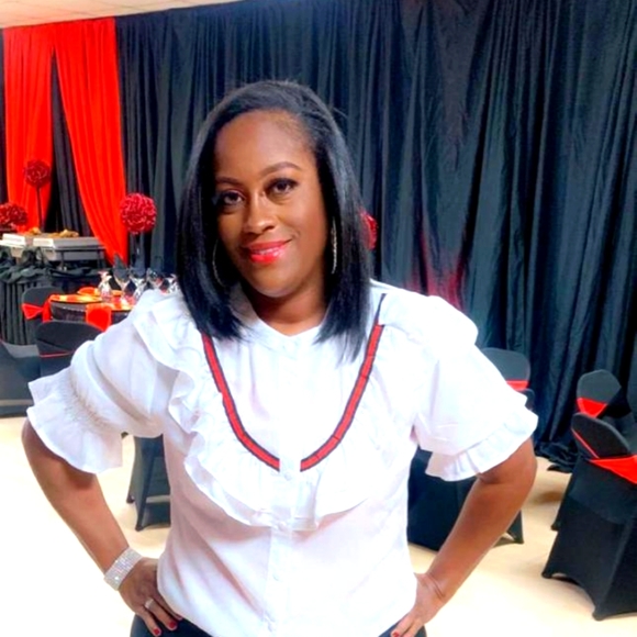 Meet your Posher, Venisha - Picture 1 of 1